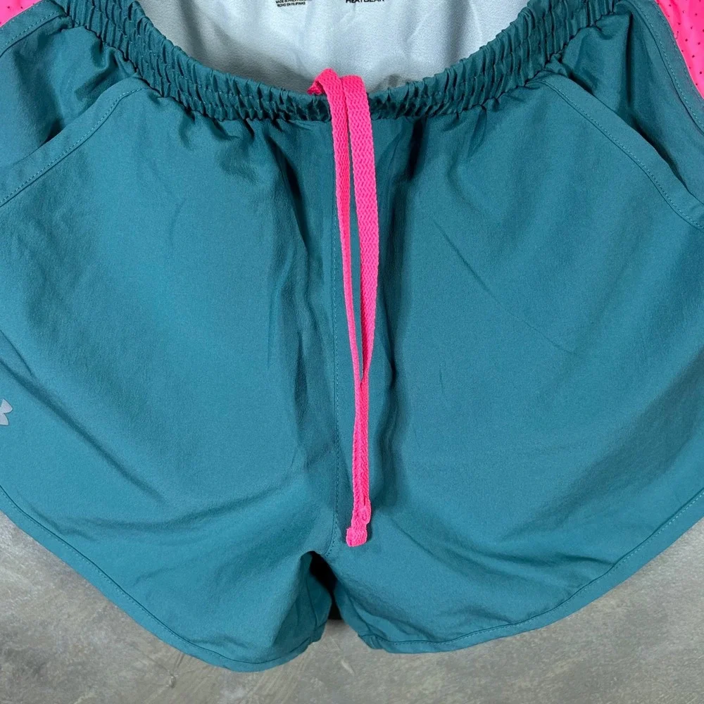 Under Armour Women Teal Pink Heatgear Running Shorts‎ Size Small Athletic